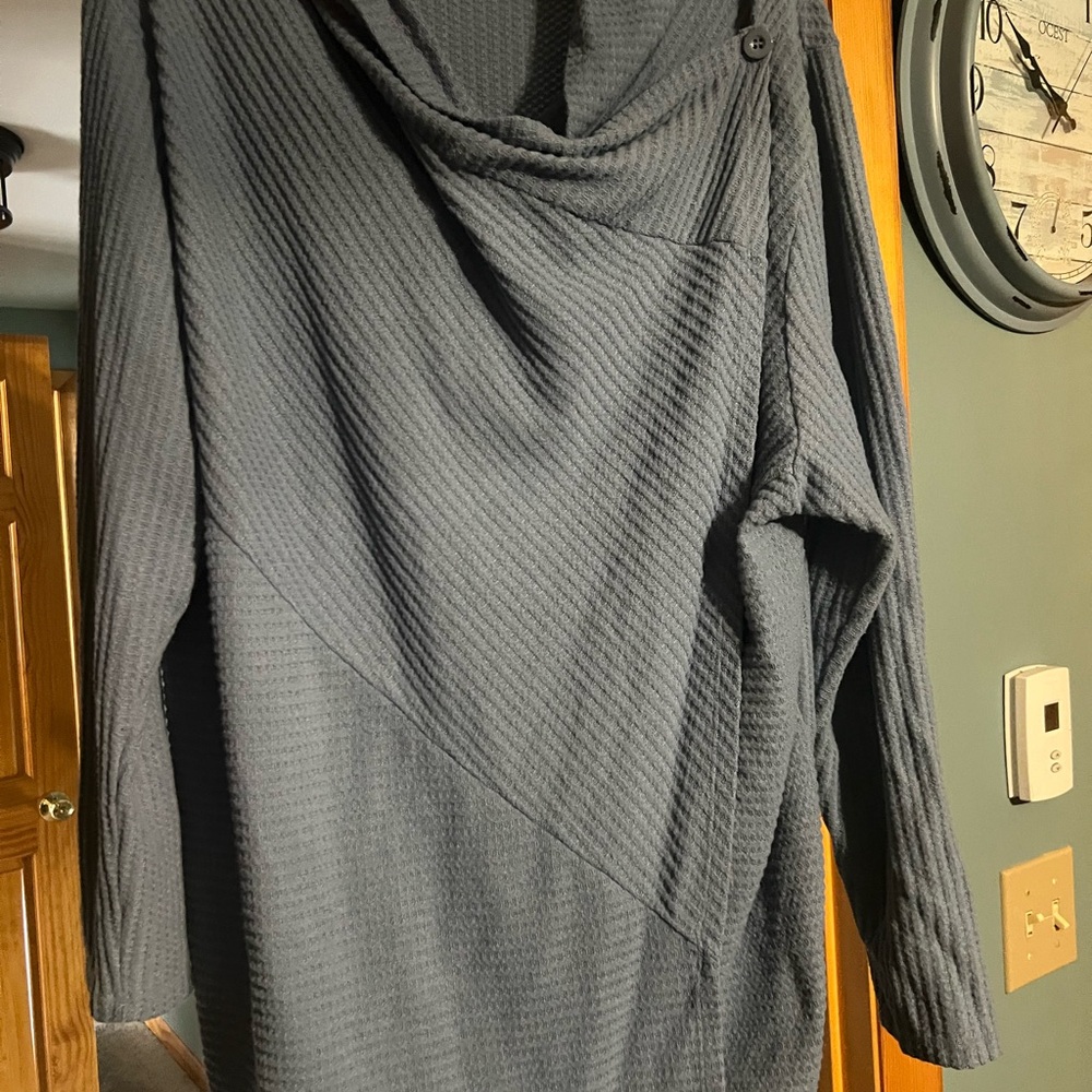 Lularoe Allison textured waterfall cardigan. EUC, 2x